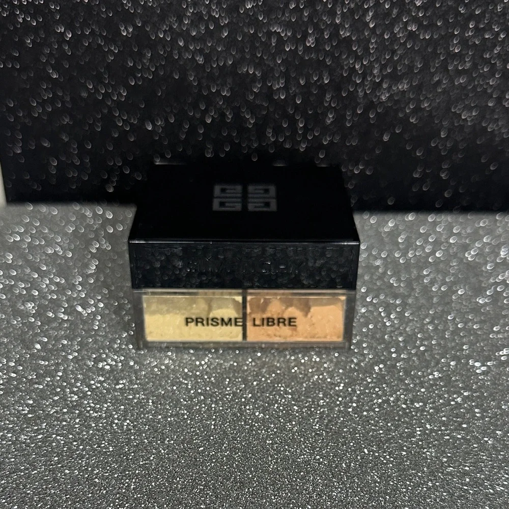 Givenchy Prisme Libre **Original Formula** full size- shade 5 Popeline Mimosa